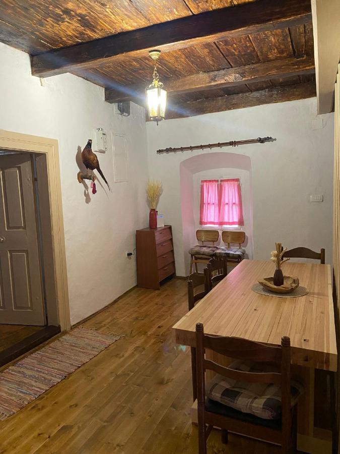 Cultural Monument House Vecchia Villa โอโทชาส ภายนอก รูปภาพ